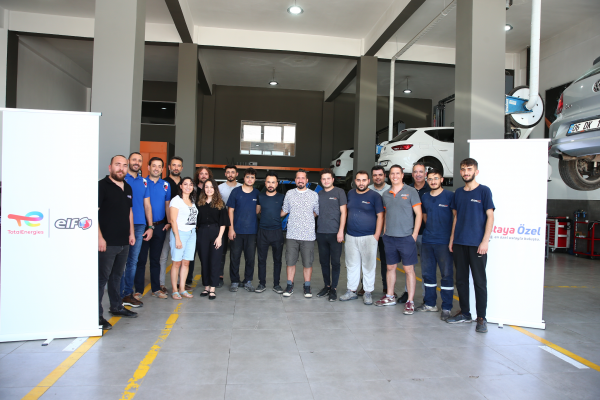 USTAYA ÖZEL, 10 BİN ÜYEYE ULAŞTI