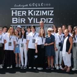 MERCEDES-BENZ TÜRK, “YILDIZ KIZ”LARININ BAŞARISINI PAKODEMY İLE DESTEKLİYOR