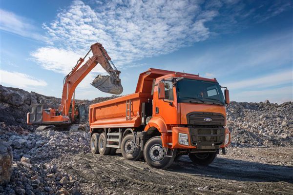 FORD TRUCKS F-LINE, BRİDGESTONE LASTİKLERİYLE YOLA ÇIKIYOR