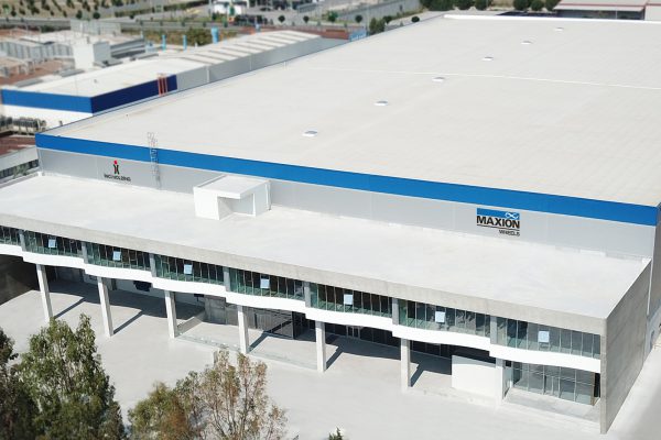 MAXİON İNCİ JANT GRUBU TAKIM ÇALIŞMASINI  6 ÖDÜLLE TAÇLANDIRDI